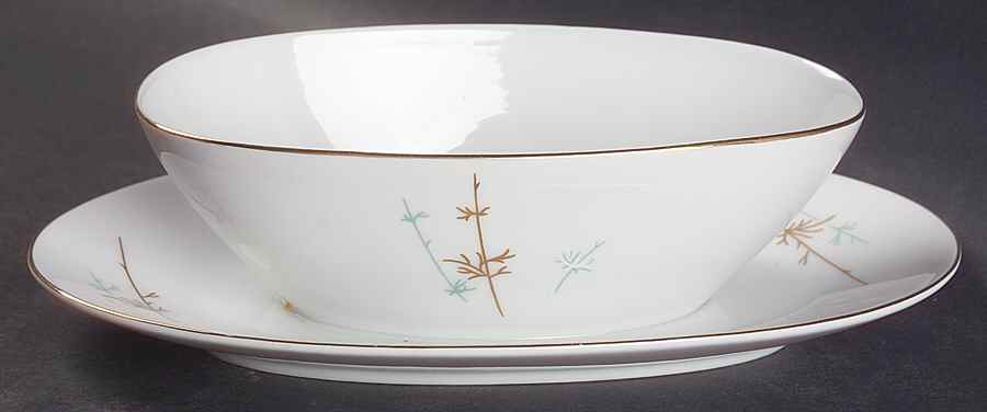 MIMI Gravy Boat with Attached Underplate by Mikasa-1