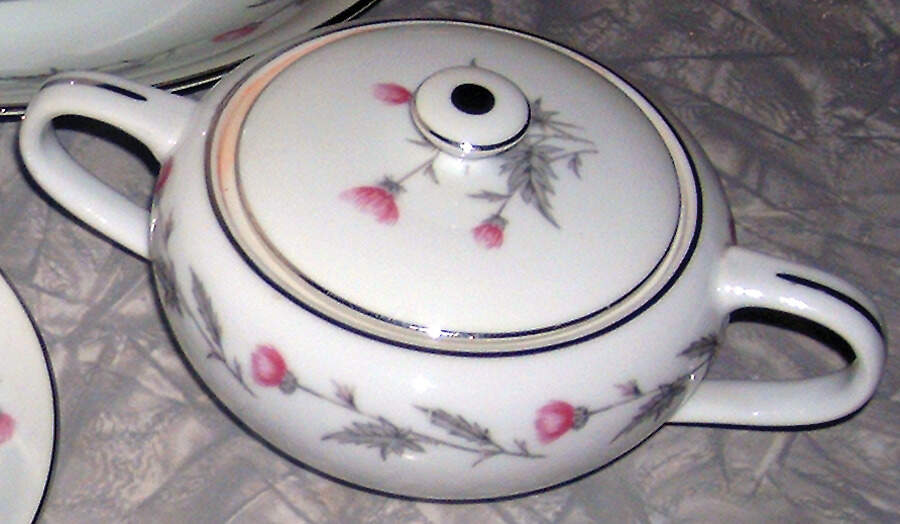 MTK23 Sugar Bowl & Lid by Mitake-1