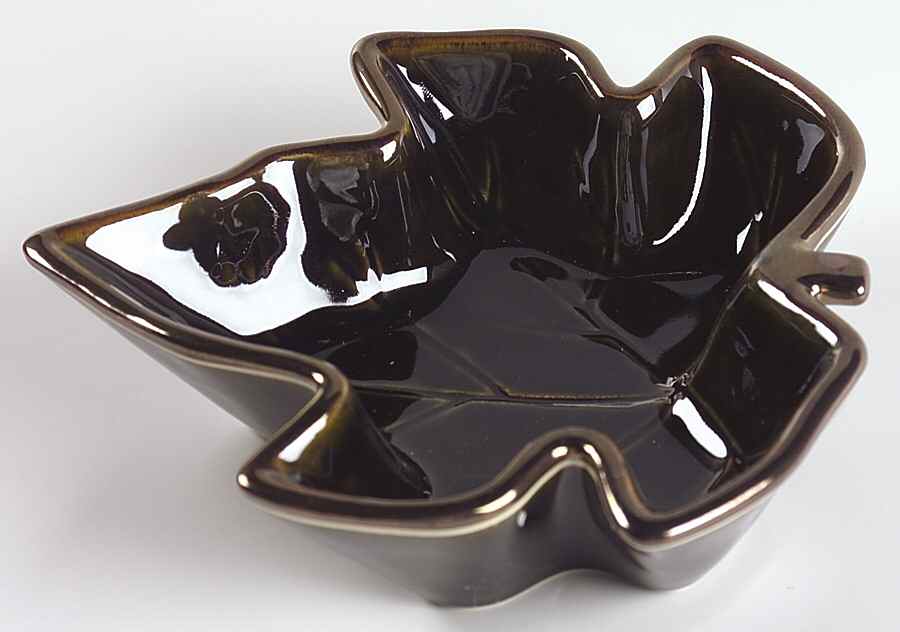 Countryside Harvest 7" Leaf Bowl by Mikasa-1