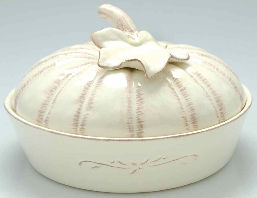 Countryside Harvest Pie Plate Safe with Ceramic Lid by Mikasa-1
