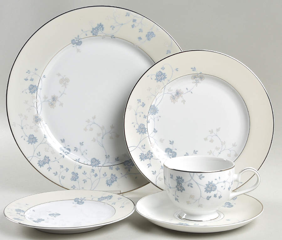 Isabella 5 Piece Place Setting by Mikasa-1