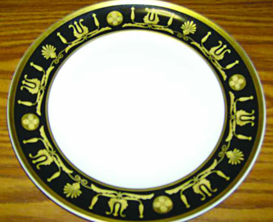 MOT46 Dinner Plate by Mottahedeh-1