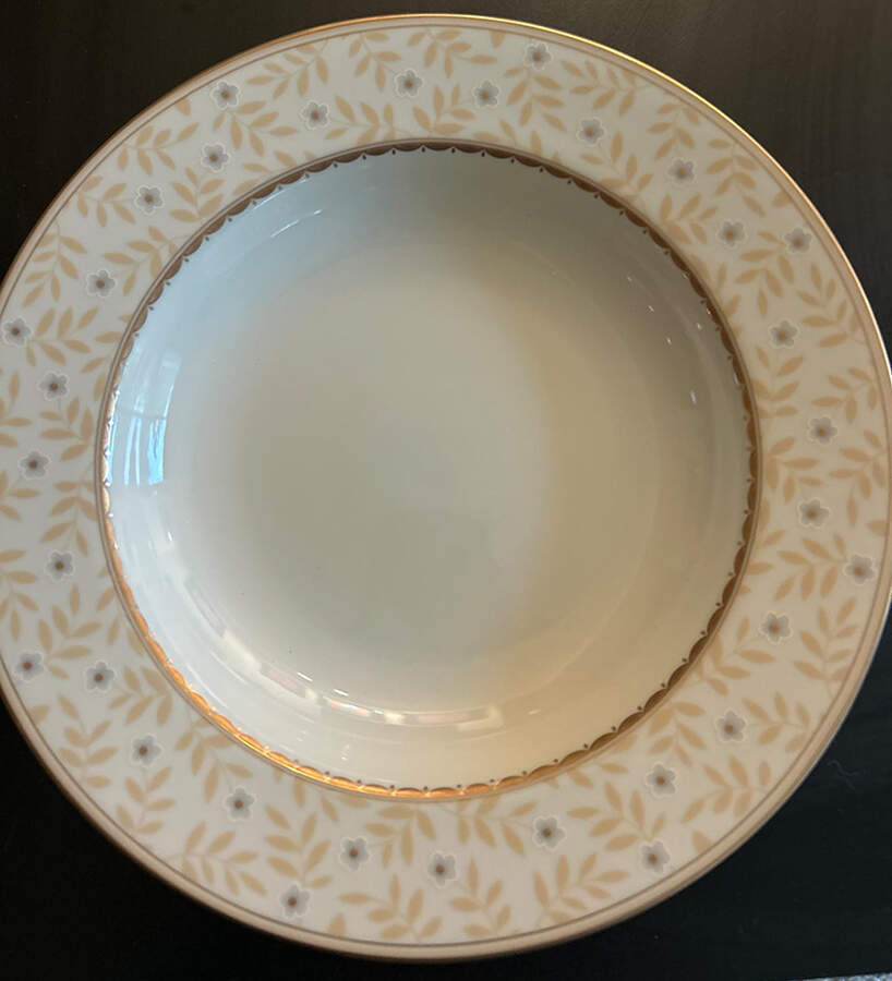 Flora Peach Rim Soup Bowl by Mikasa-1