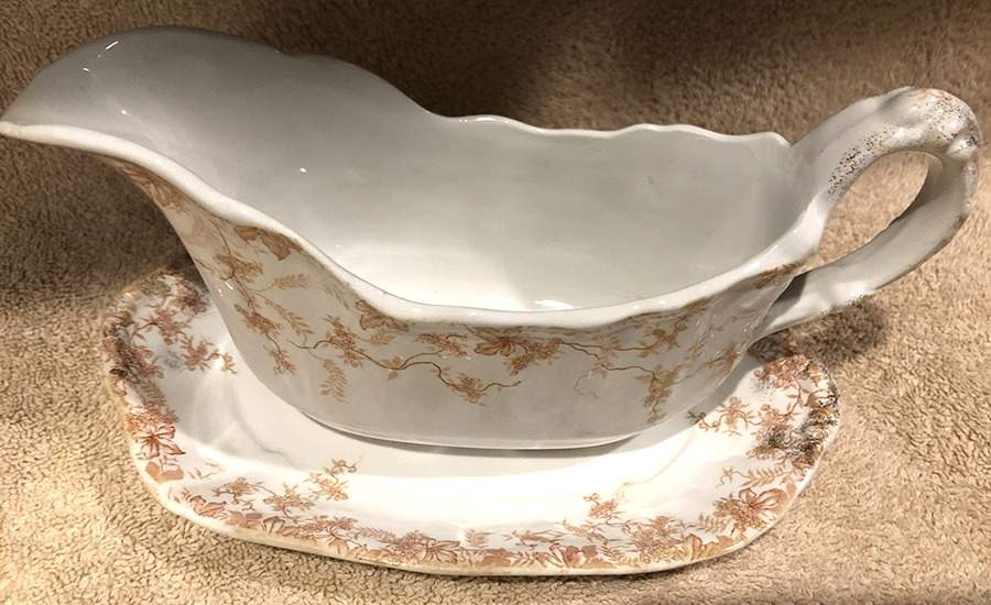 Eulalie Gravy Boat & Underplate by J & G Meakin-1