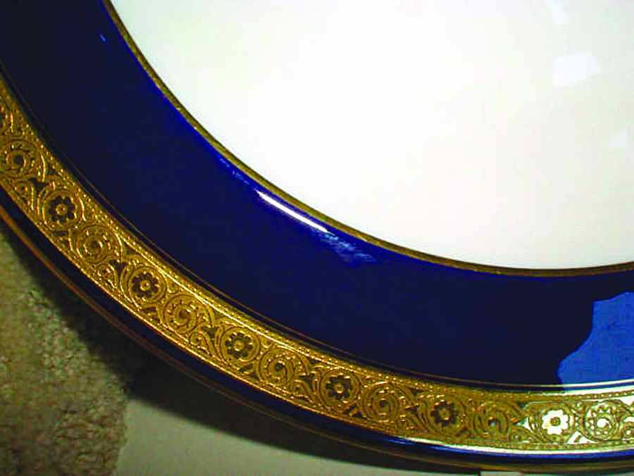 G7944 Dinner Plate by Minton-1