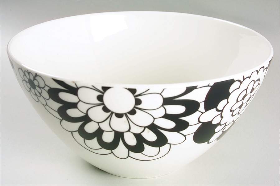 Bianco Nero 9" Salad Serving Bowl by Missoni Home-1