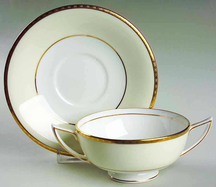 H5258 Footed Cream Soup Bowl & Saucer Set by Minton-1