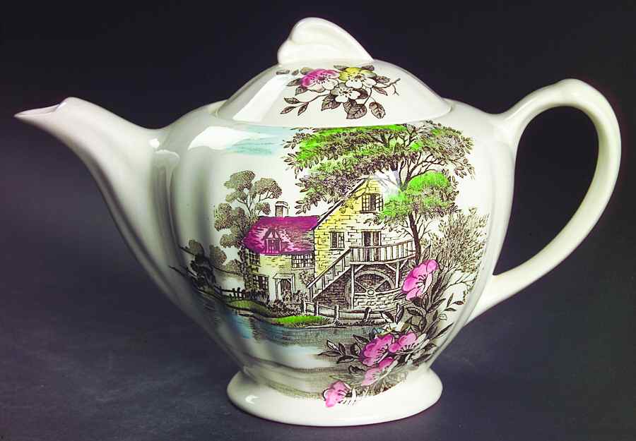 Olde Avon Dale (Multicolor with Yellow) Teapot & Lid by J & G Meakin-1