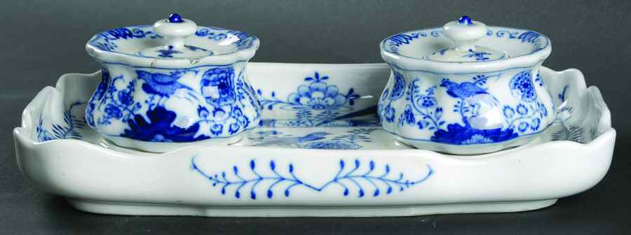 821101 Double Ink Pot with Lid and Stand by Meissen (Germany)-1