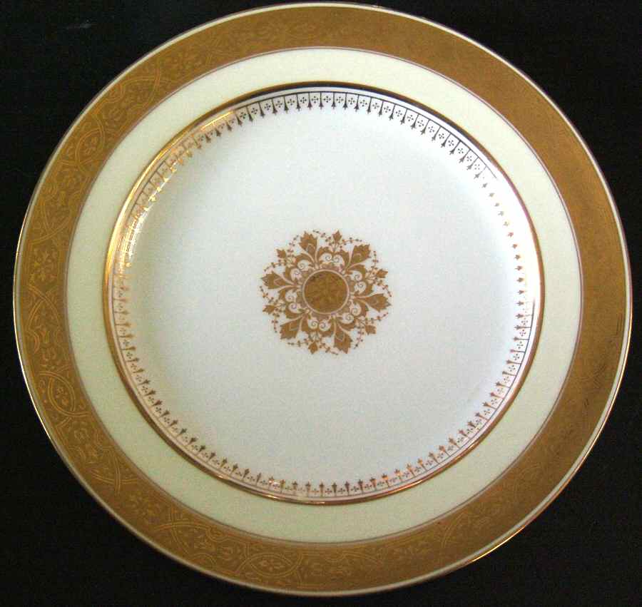 G9875 Service Plate (Charger) by Minton-1