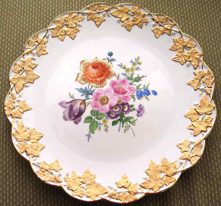MSS133 13" Chop Plate (Round Platter) by Meissen (Germany)-1