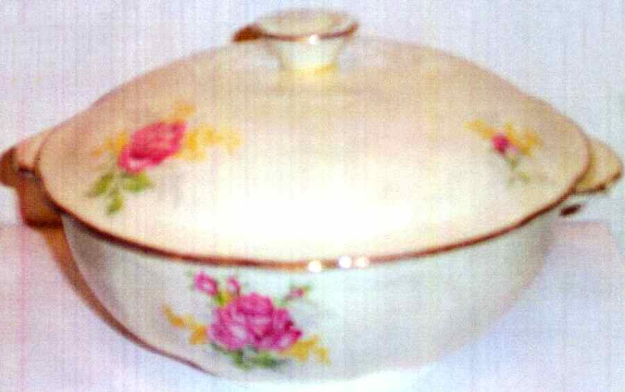 MEA237 Round Covered Vegetable by Alfred Meakin-1