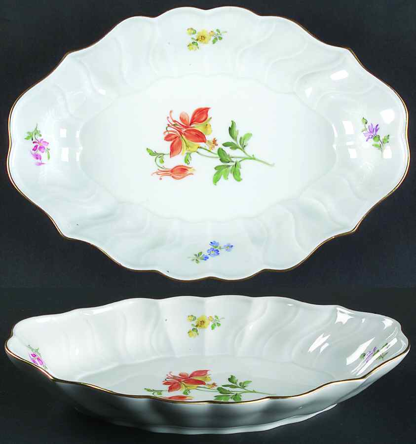 MSS134 10" Oval Vegetable Bowl by Meissen (Germany)-1