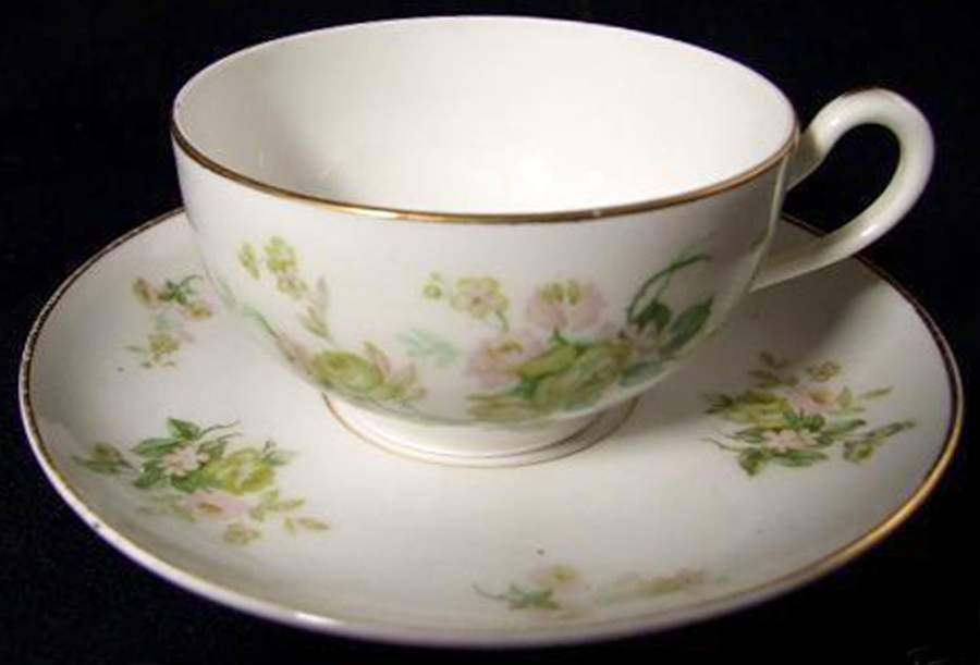 MUE133 Footed Cup & Saucer Set by Paul Muller-1