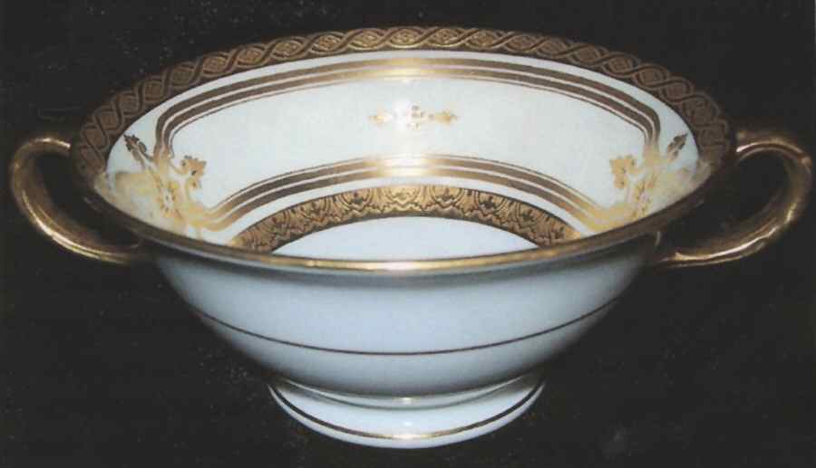 H4526 Footed Cream Soup Bowl by Tiffany-1