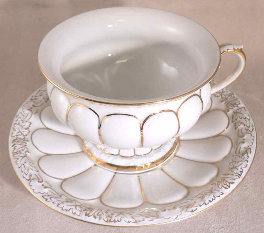 999998 Footed Cup & Saucer Set by Meissen (Germany)-1
