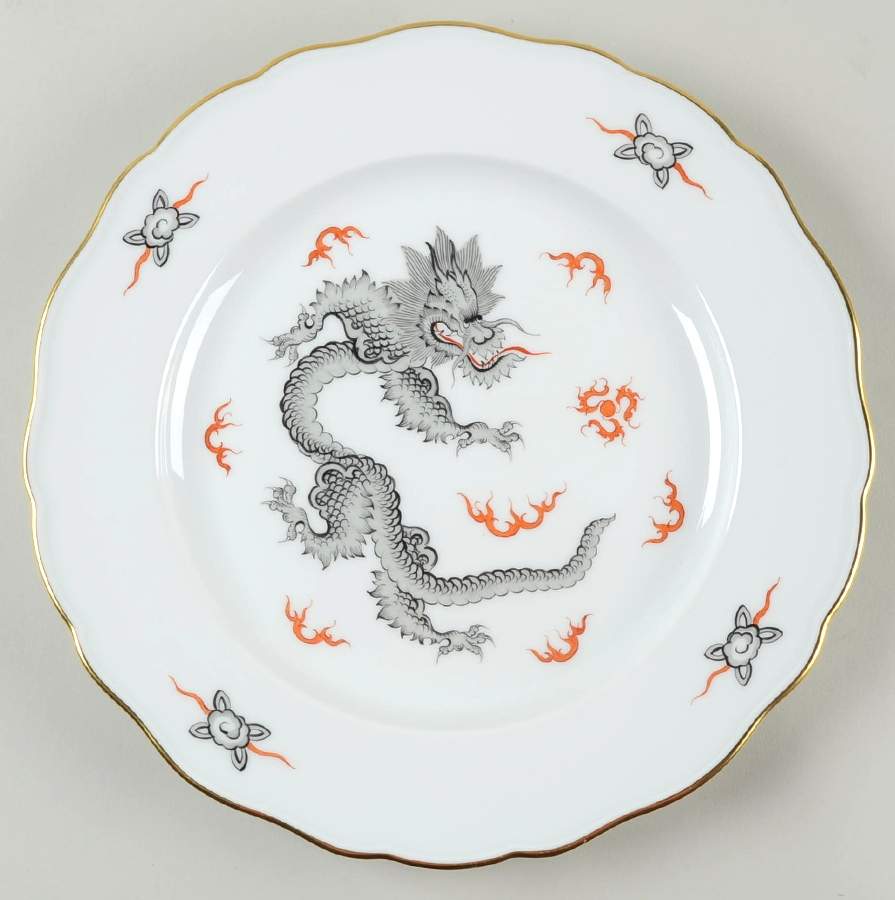 Ming Dragon Black (Ornate, No Band Border Dinner Plate by Meissen (Germany)-1