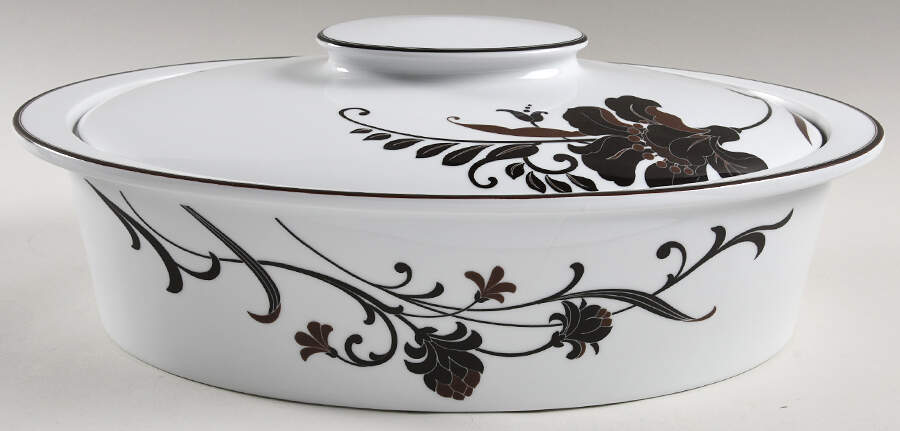 Cocoa Blossom 4 Qt Oval Covered Casserole by Mikasa-1
