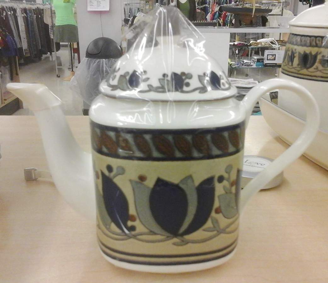 Mk222 Teapot & Lid by Mikasa-1