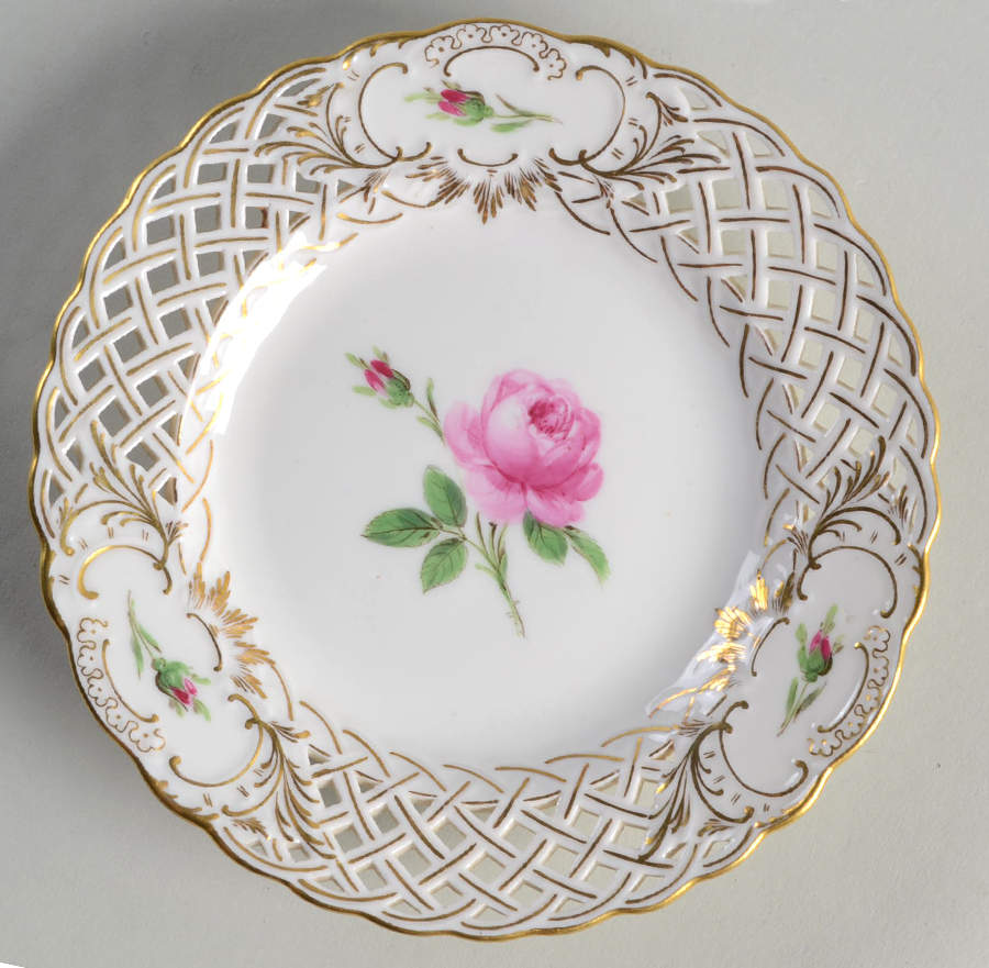 MSS141 Pierced Bread & Butter Plate by Meissen (Germany)-1