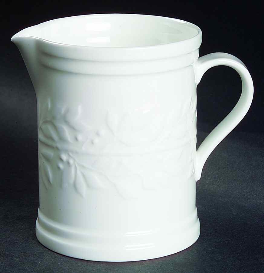 Laurel Sprig Creamer by Mikasa-1