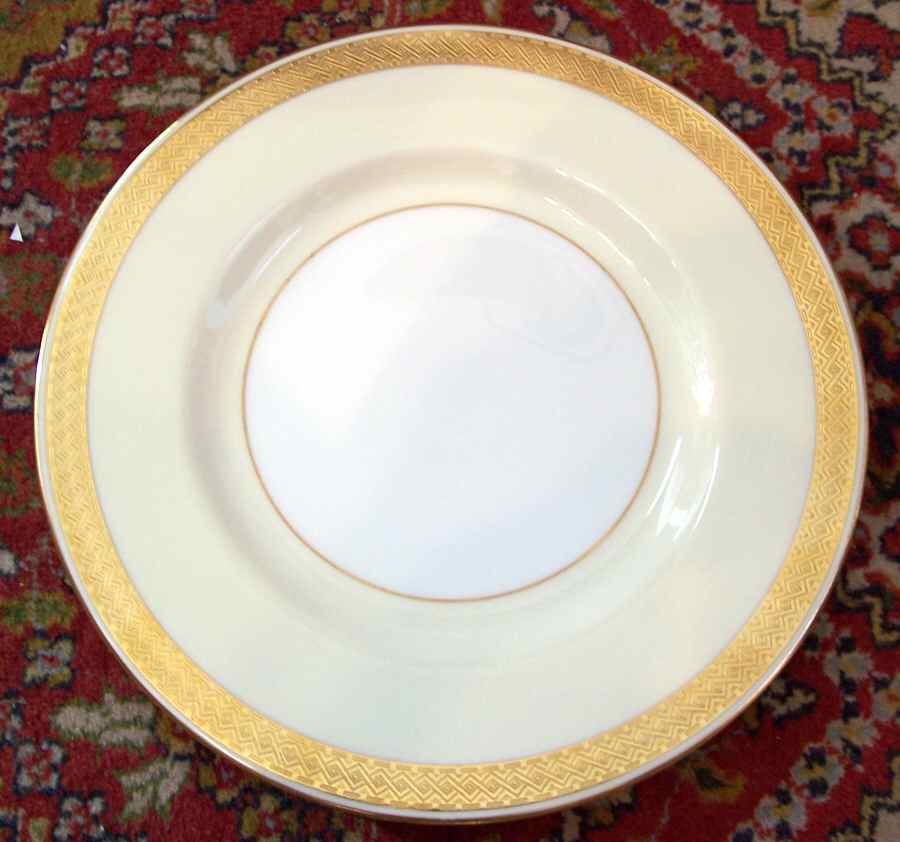 M151 Dinner Plate by Minton-1