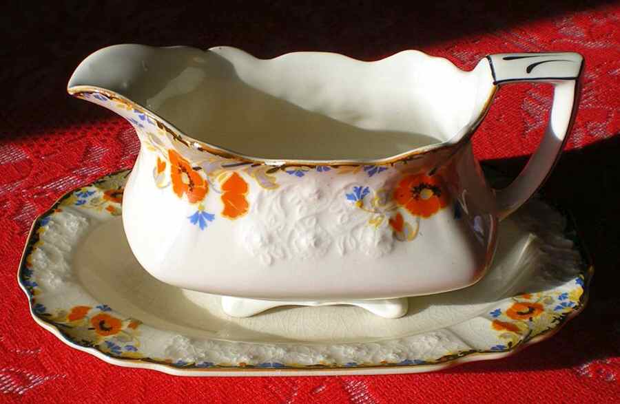 Coralette Gravy Boat & Underplate by Myott Staffordshire-1
