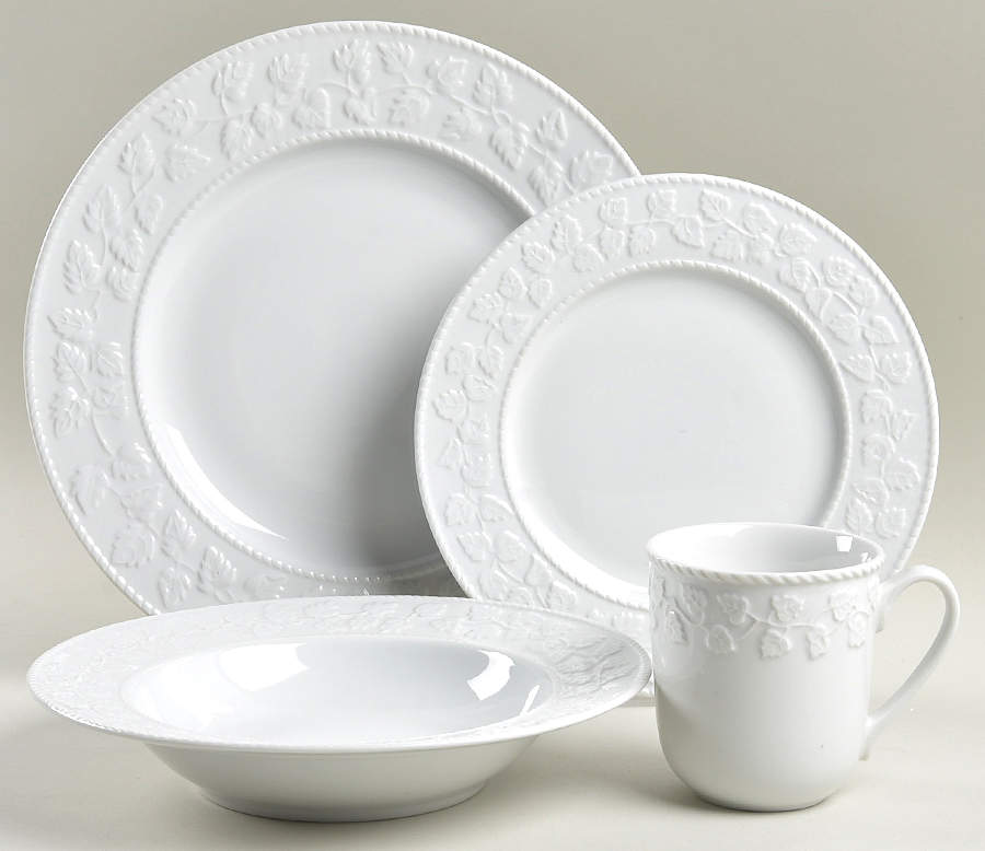 Embossed Leaf 4 Piece Place Setting by Martha Stewart-1