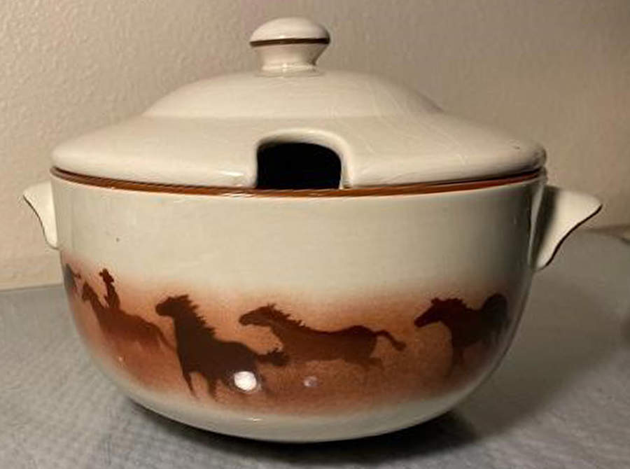 Montana Traditions Tureen &  Lid by Montana Lifestyles-1