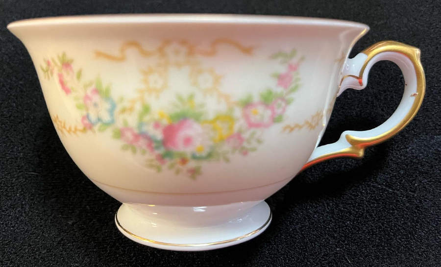 MEI1031 Footed Cup by Meito-1