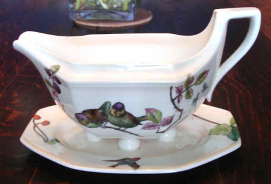 Essex Birds Gravy Boat & Underplate by Minton-1