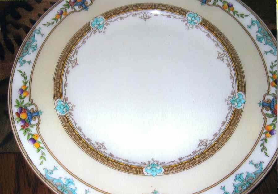 B1066 Dinner Plate by Minton-1