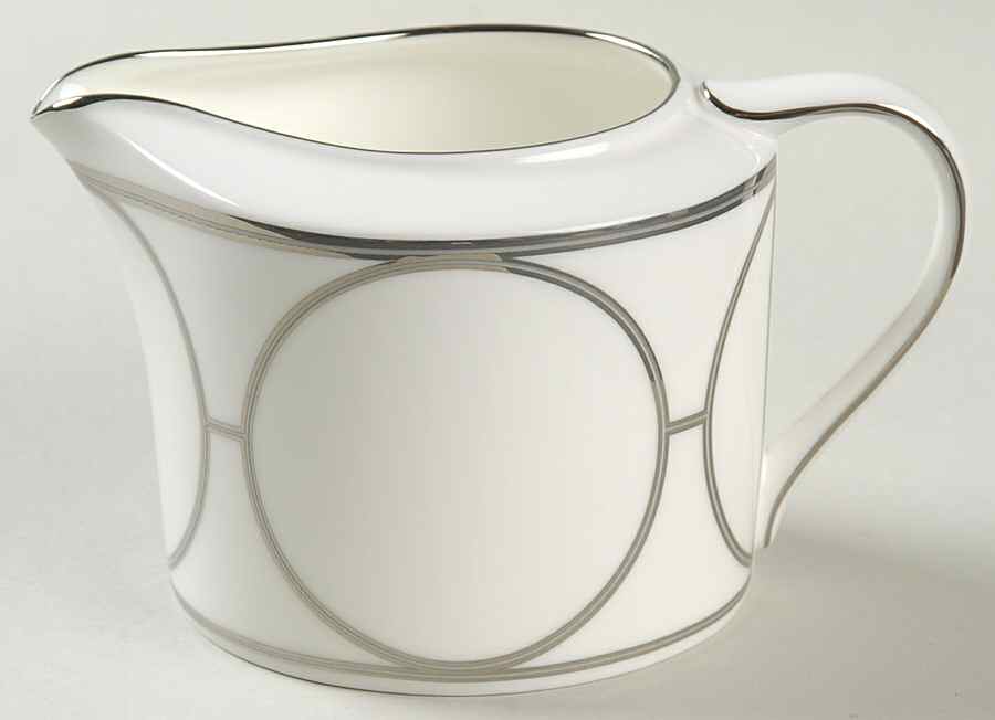 Platinum Links Creamer by Mikasa-1