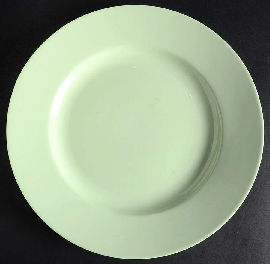 Solid Color Green Dinner Plate by Martha Stewart-1
