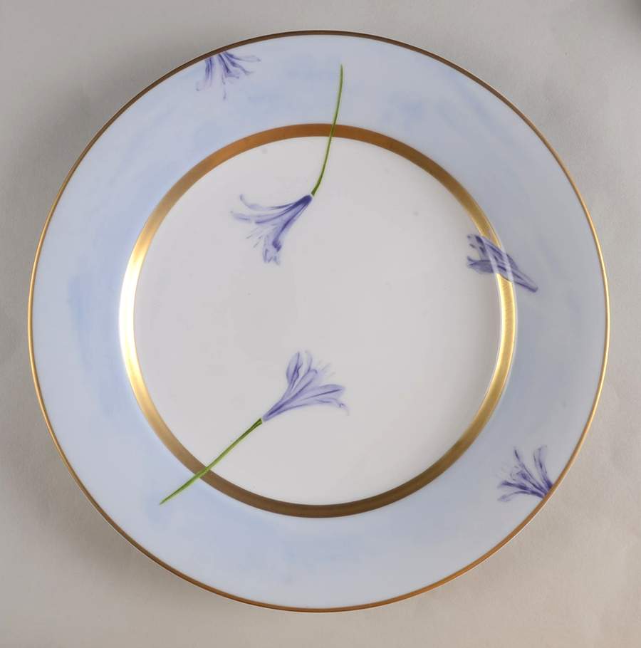 Fleur de Lee Gold Dinner Plate by Marc Blackwell-1