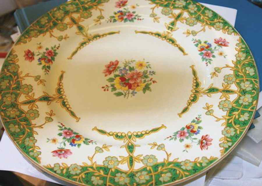 4653 (Green) Dinner Plate by Myott Staffordshire-1