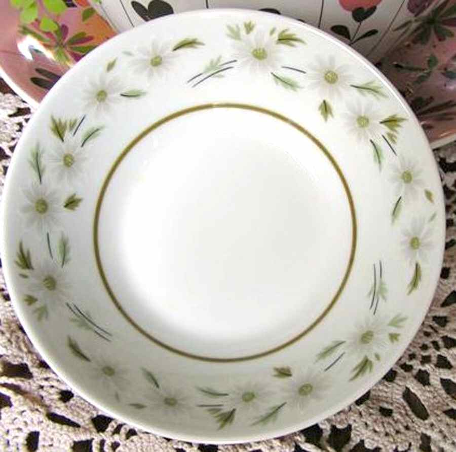 Eris Fruit/Dessert (Sauce) Bowl by Mikasa-1