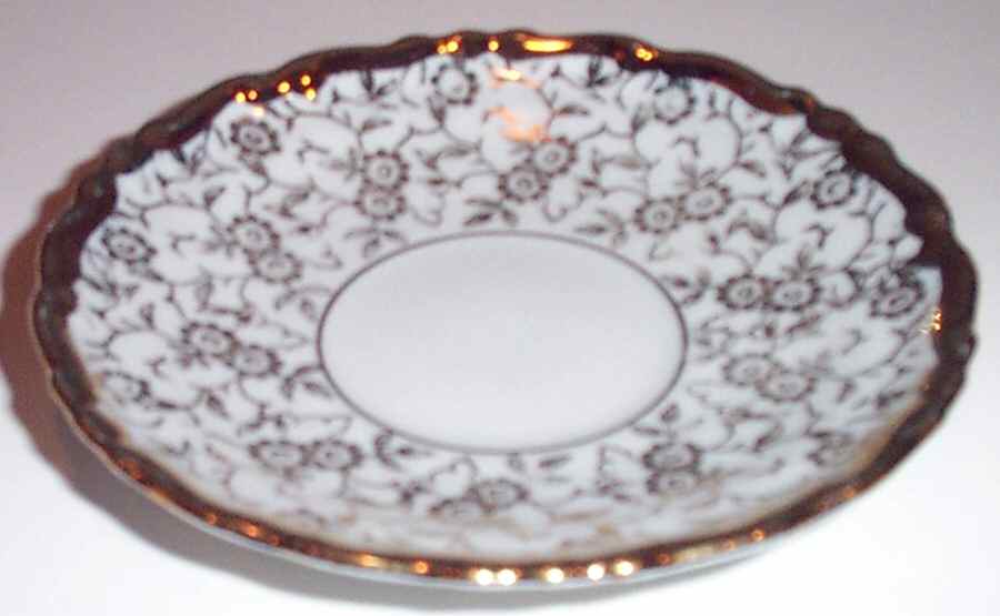 21871 Gold Saucer by Mitterteich-1
