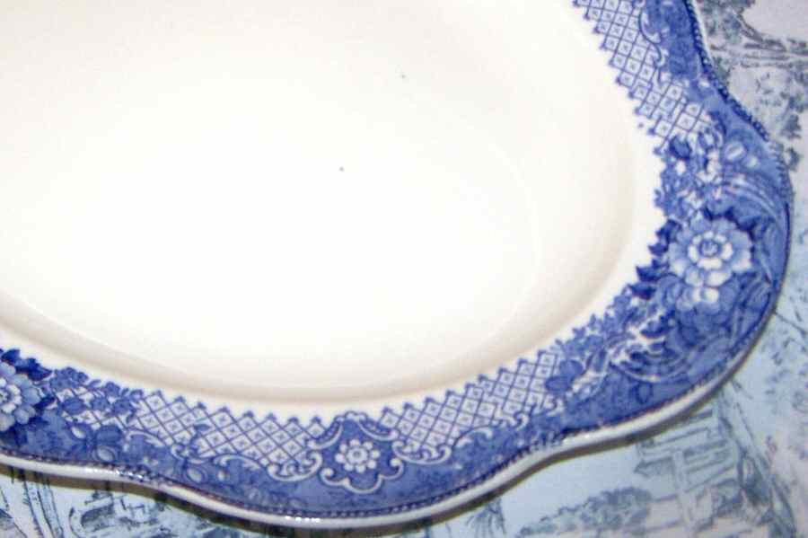MEK277 12" Oval Serving Platter by J & G Meakin-1