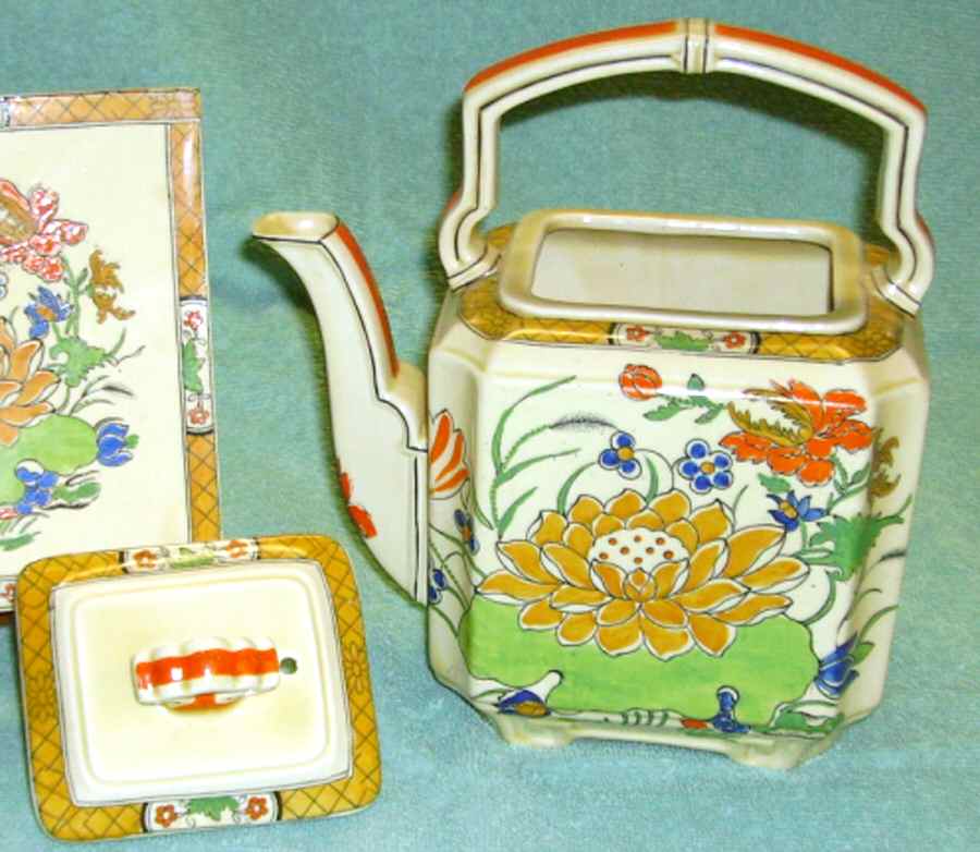 C2343 Teapot & Lid by Mason's-1