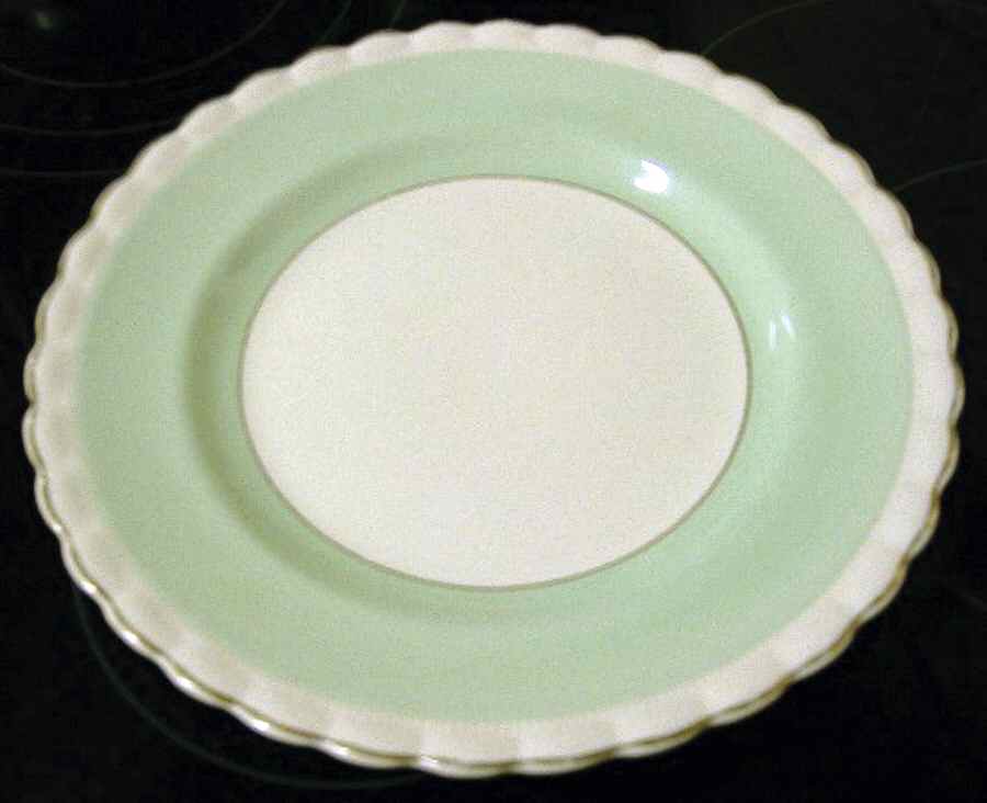 MEK280 Dinner Plate by J & G Meakin-1