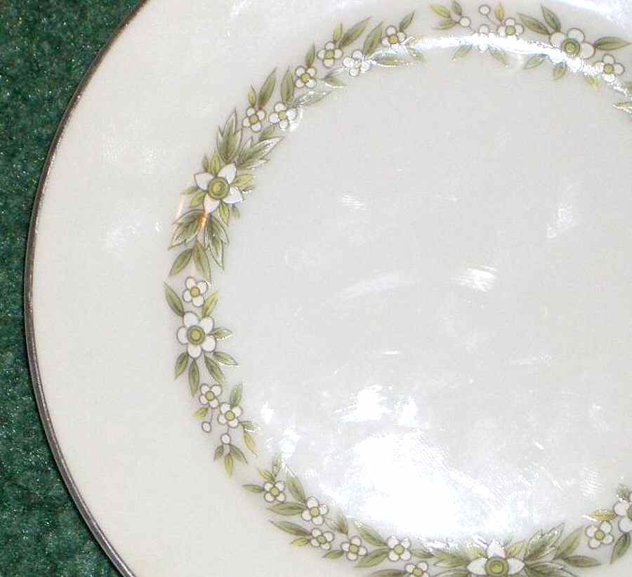 Brigadoon Dinner Plate by Mikasa-1