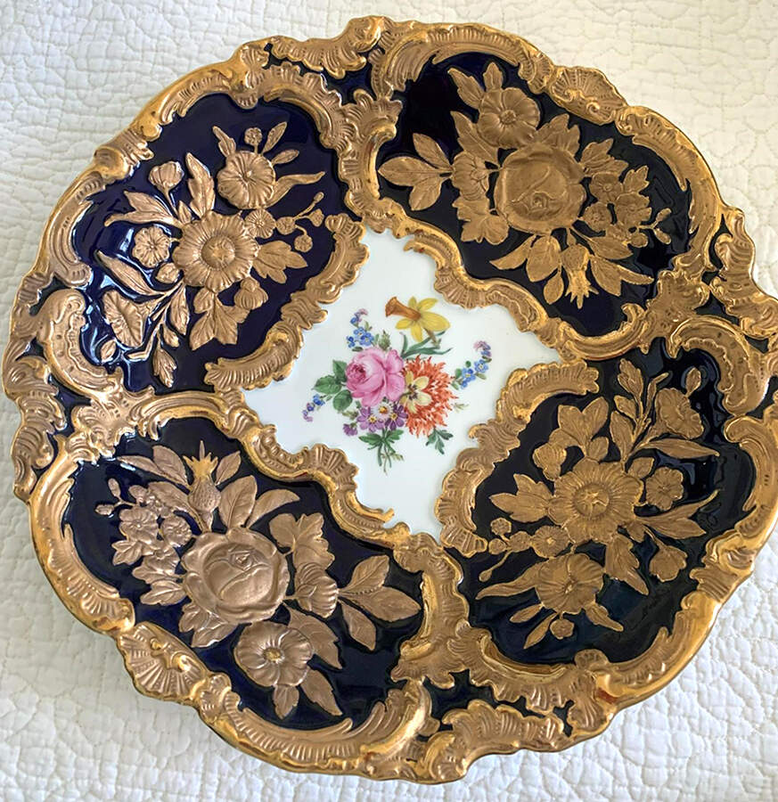 332G 12" Round Serving Bowl by Meissen (Germany)-1
