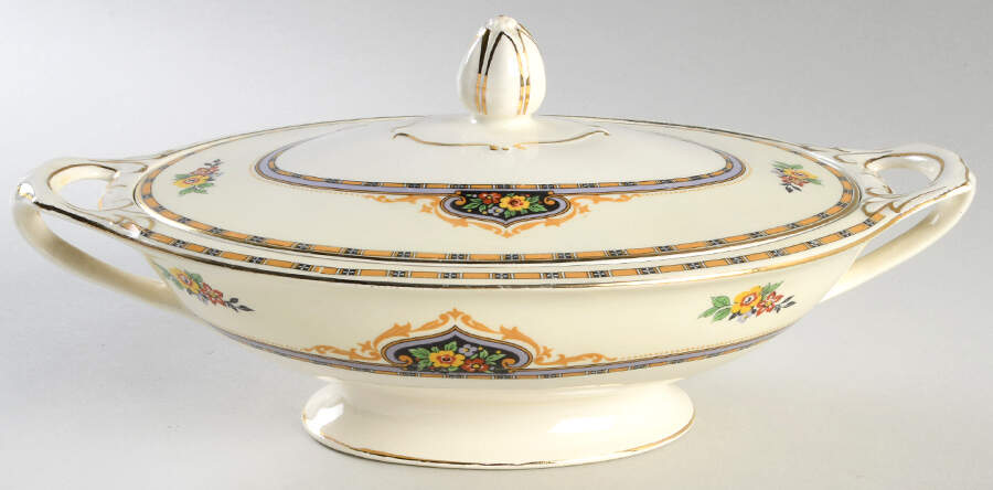 MEK281 Oval Covered Vegetable by J & G Meakin-1
