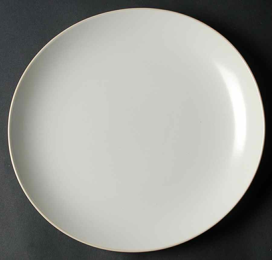 Curve Cream Dinner Plate by Mikasa-1