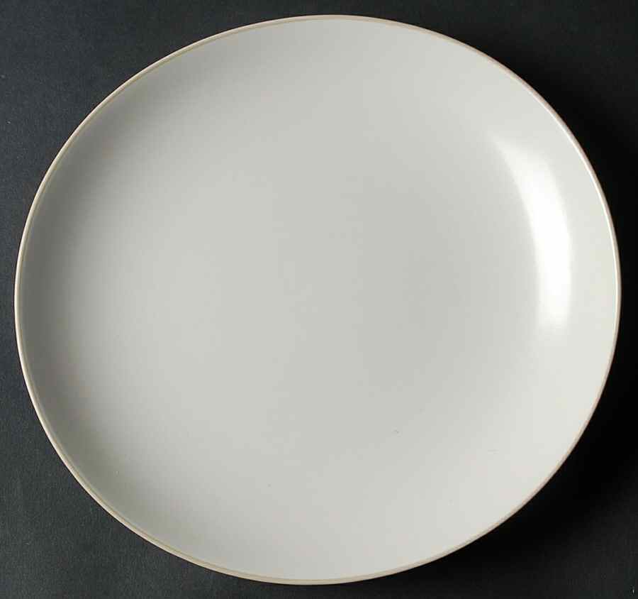 Curve Cream Salad Plate by Mikasa-1