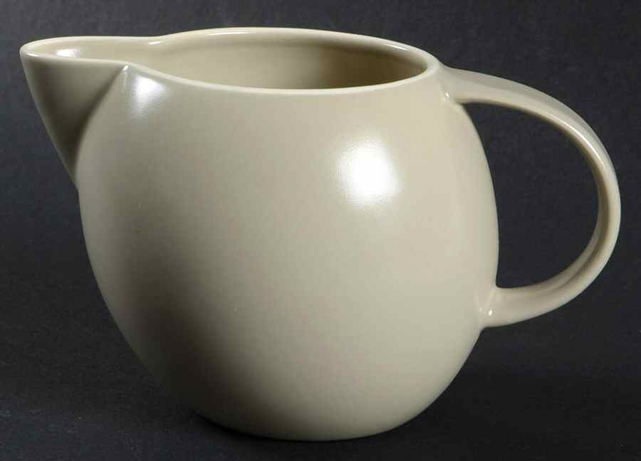 Curve Khaki Creamer by Mikasa-1