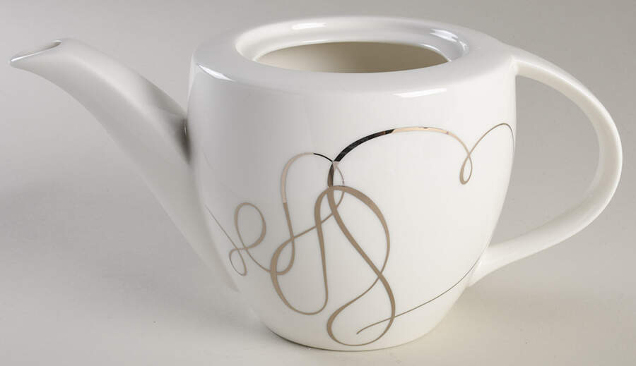 Love Story Teapot No Lid by Mikasa-1