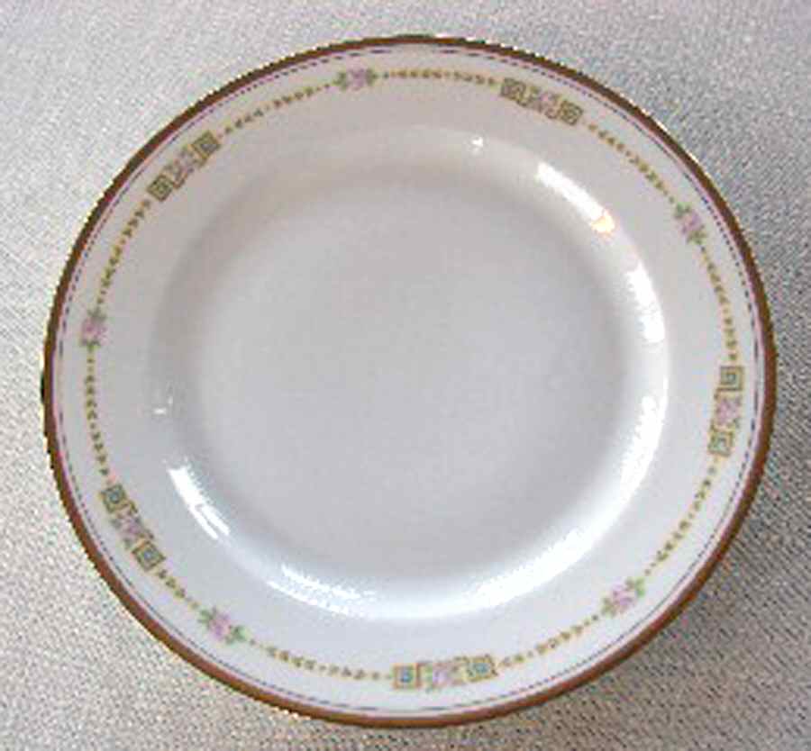 MUE145 Dinner Plate by Paul Muller-1