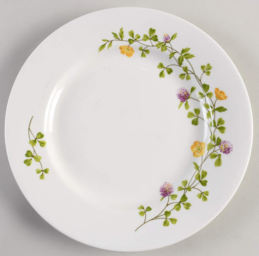 Spray of Clover Dinner Plate by Martha Stewart-1